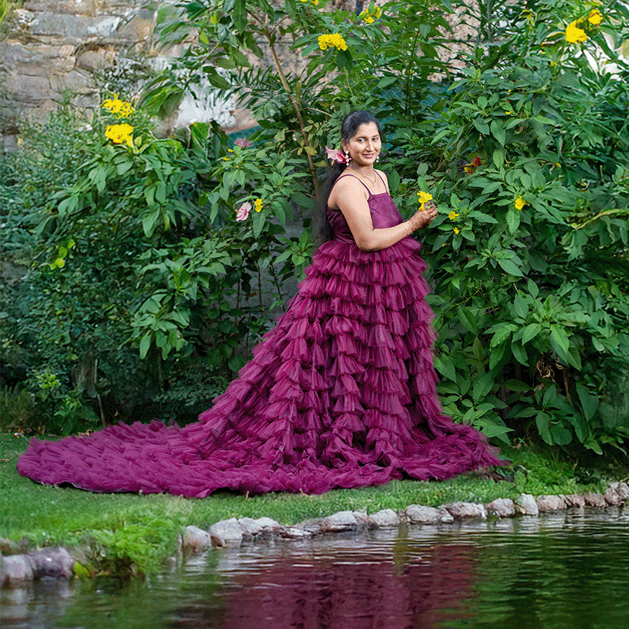 Wine pink Frills Maternity Gown - Image 2