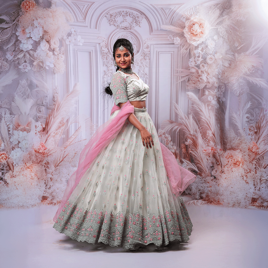 Yash Netted Lehenga