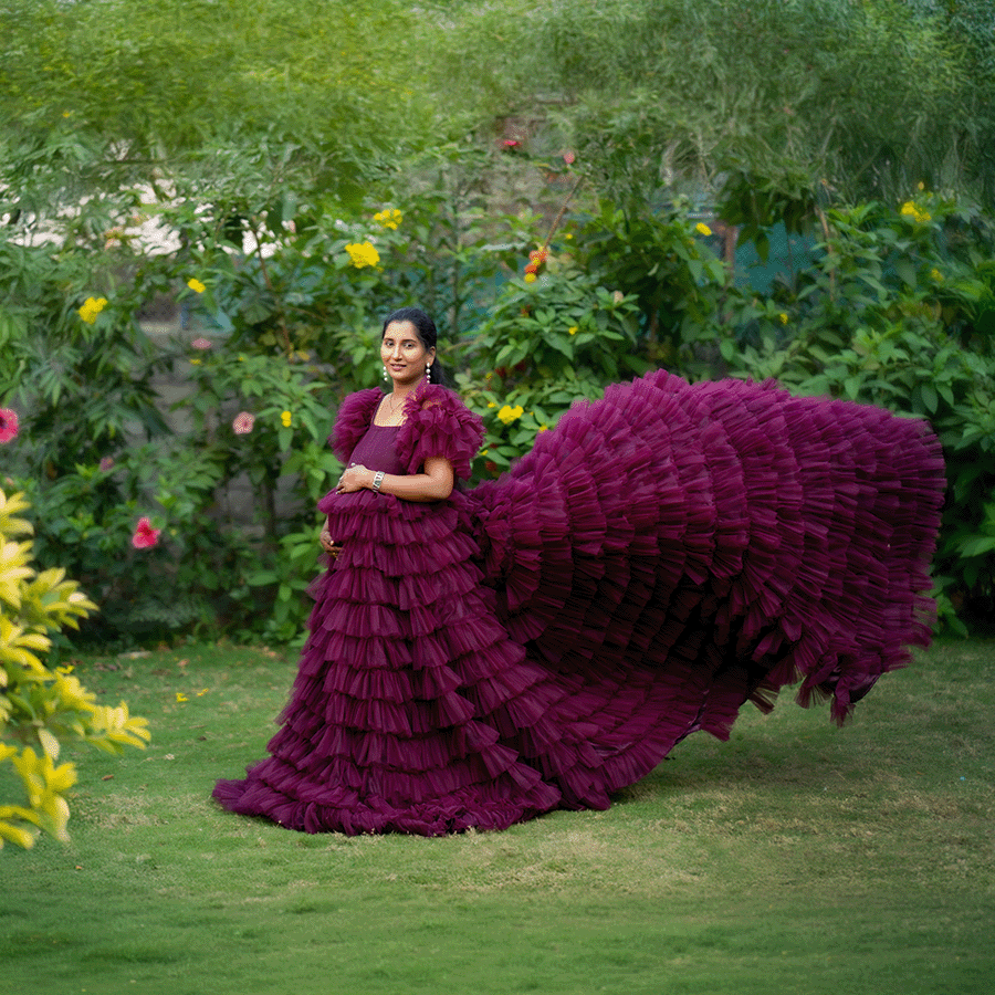 Wine pink Frills Maternity Gown - Image 4
